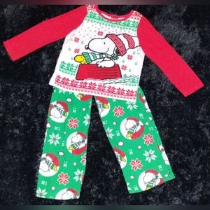 Peanuts Snoopy Christmas 2pc Pajamas. Vintage and In EUC